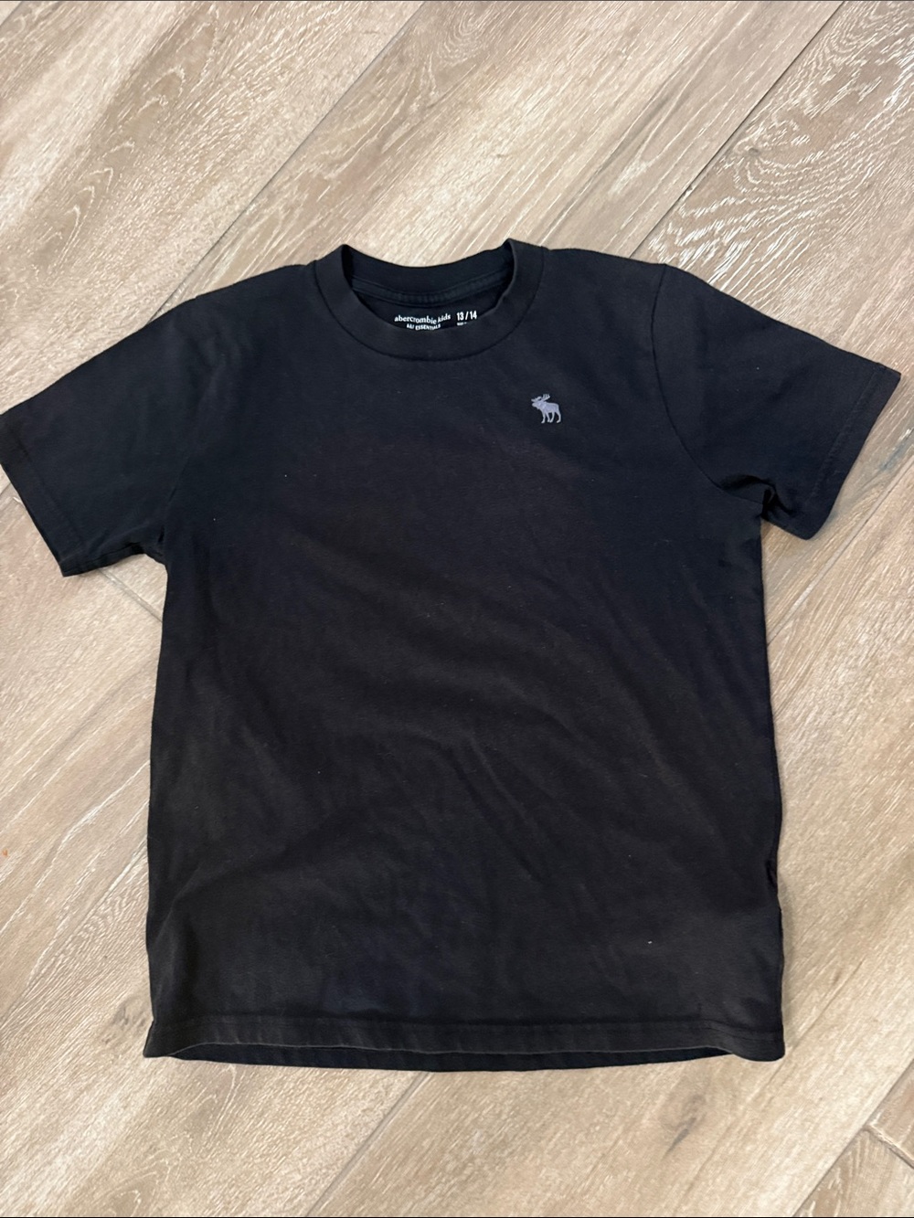Abercrombie & Fitch Men's Black Crew Neck Tee with Small Logo
